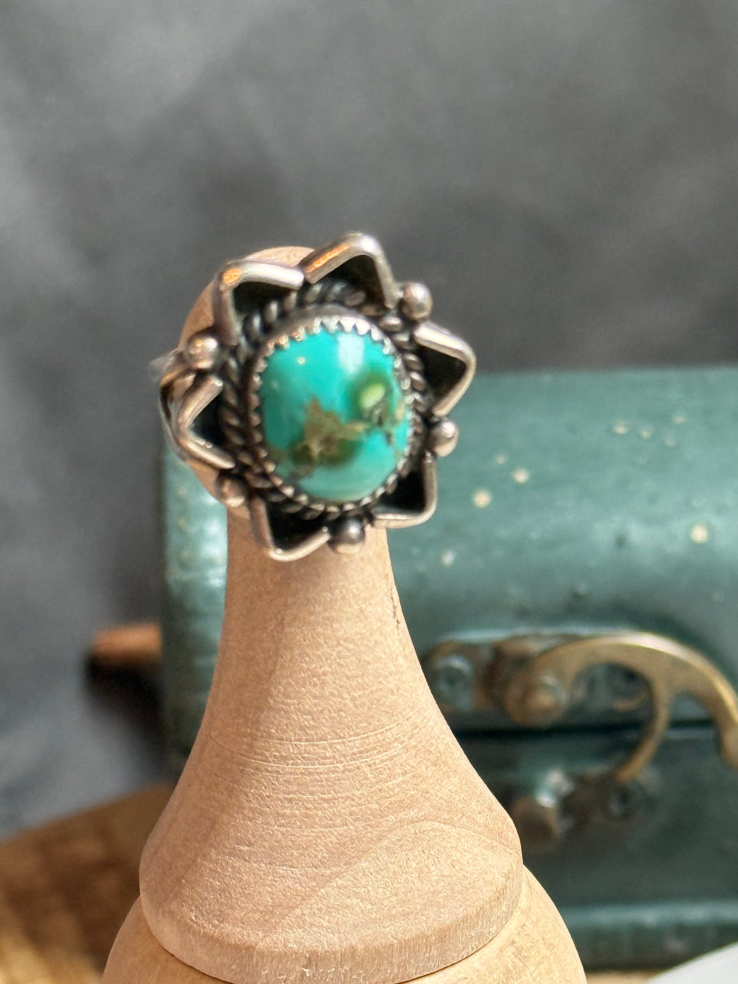 Vintage Native Style Turquoise Ring