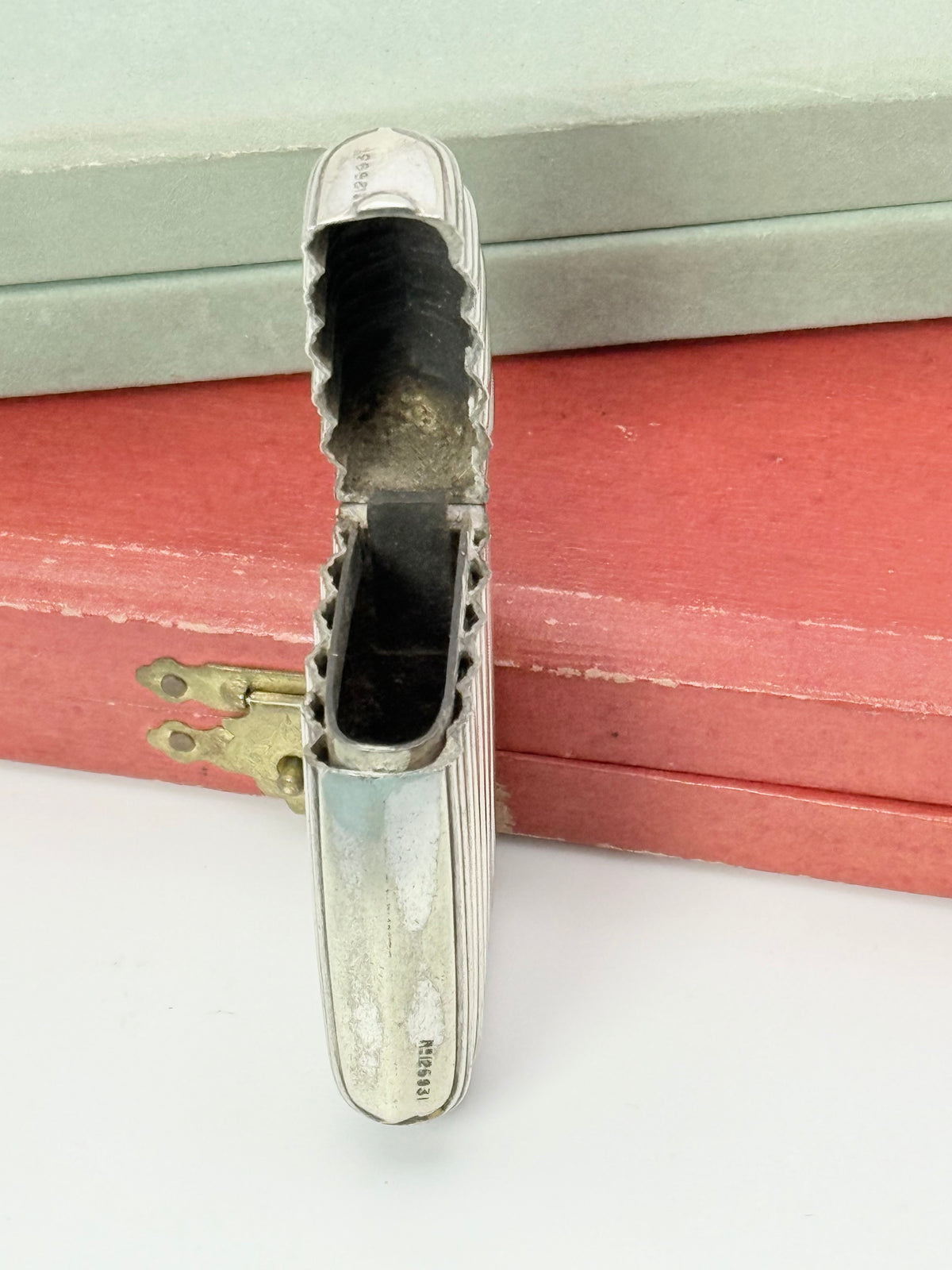 Antique Victorian Fluted Pocket Match Safe Vesta Case - Nickel Silver