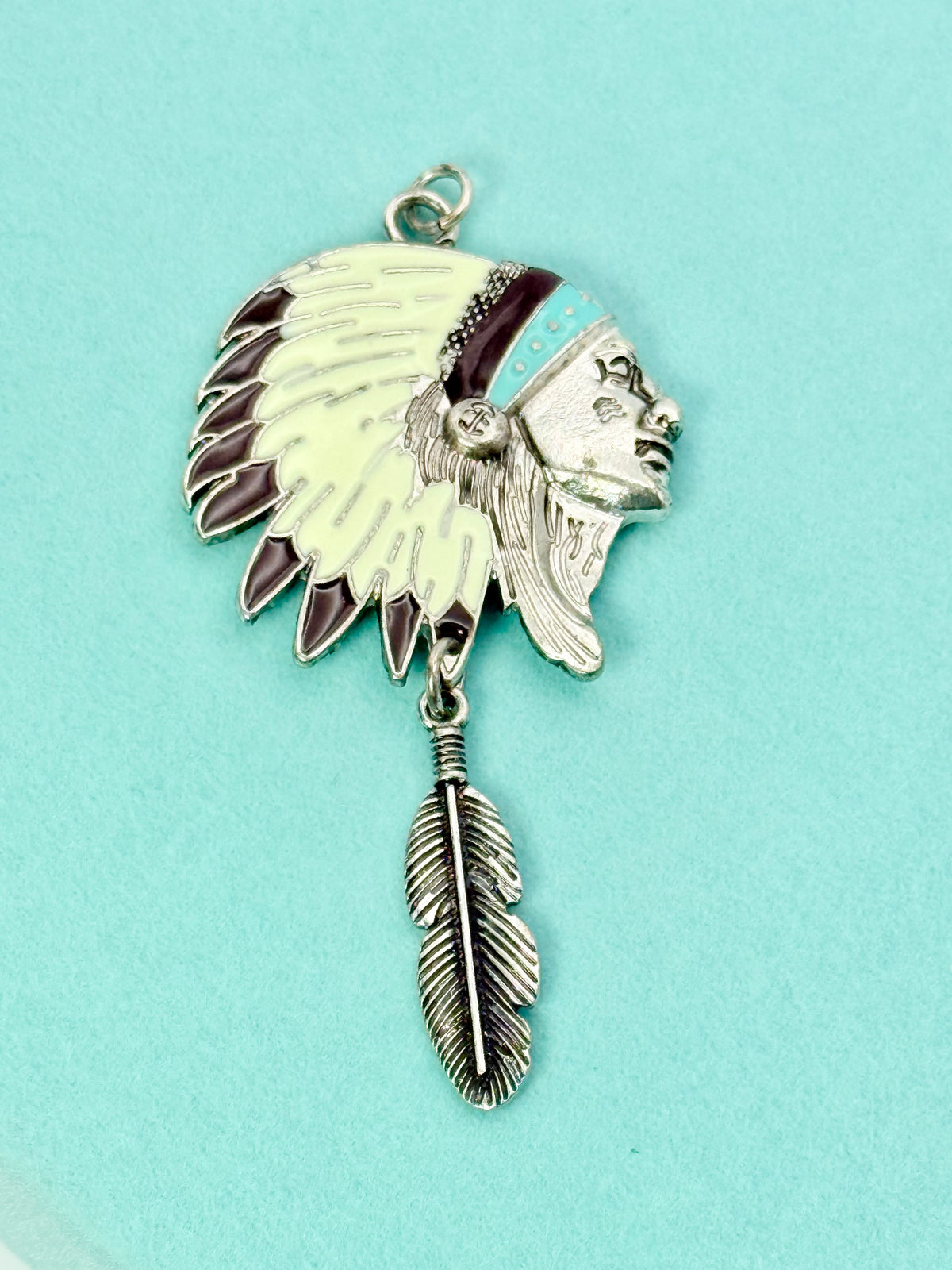 Vintage Native American Chief Head Pendant Dangle Feather Necklace Charm Silver Tone